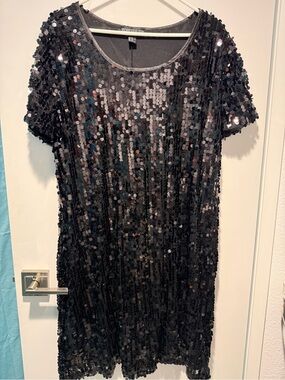 Forever 21+ Black Large Sequin Plus Size Dress